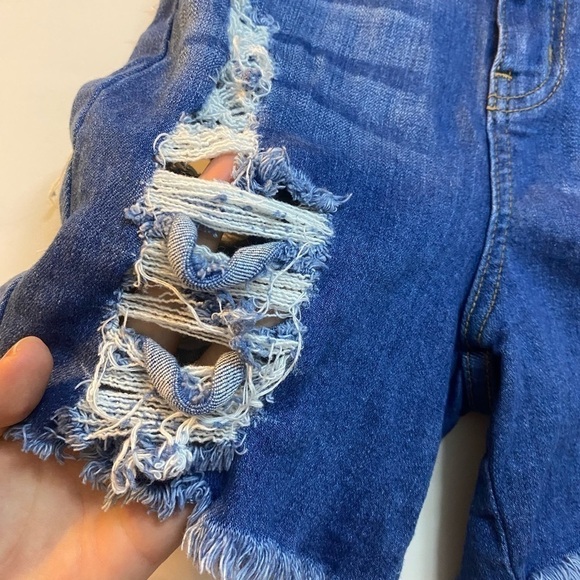 🆕Fashion Nova - Yes Now Distressed Bermuda Shorts - Picture 10 of 10